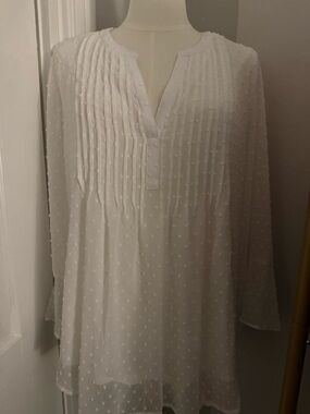 Style & Co. White Swiss Dot Pleated V-Neck Tunic